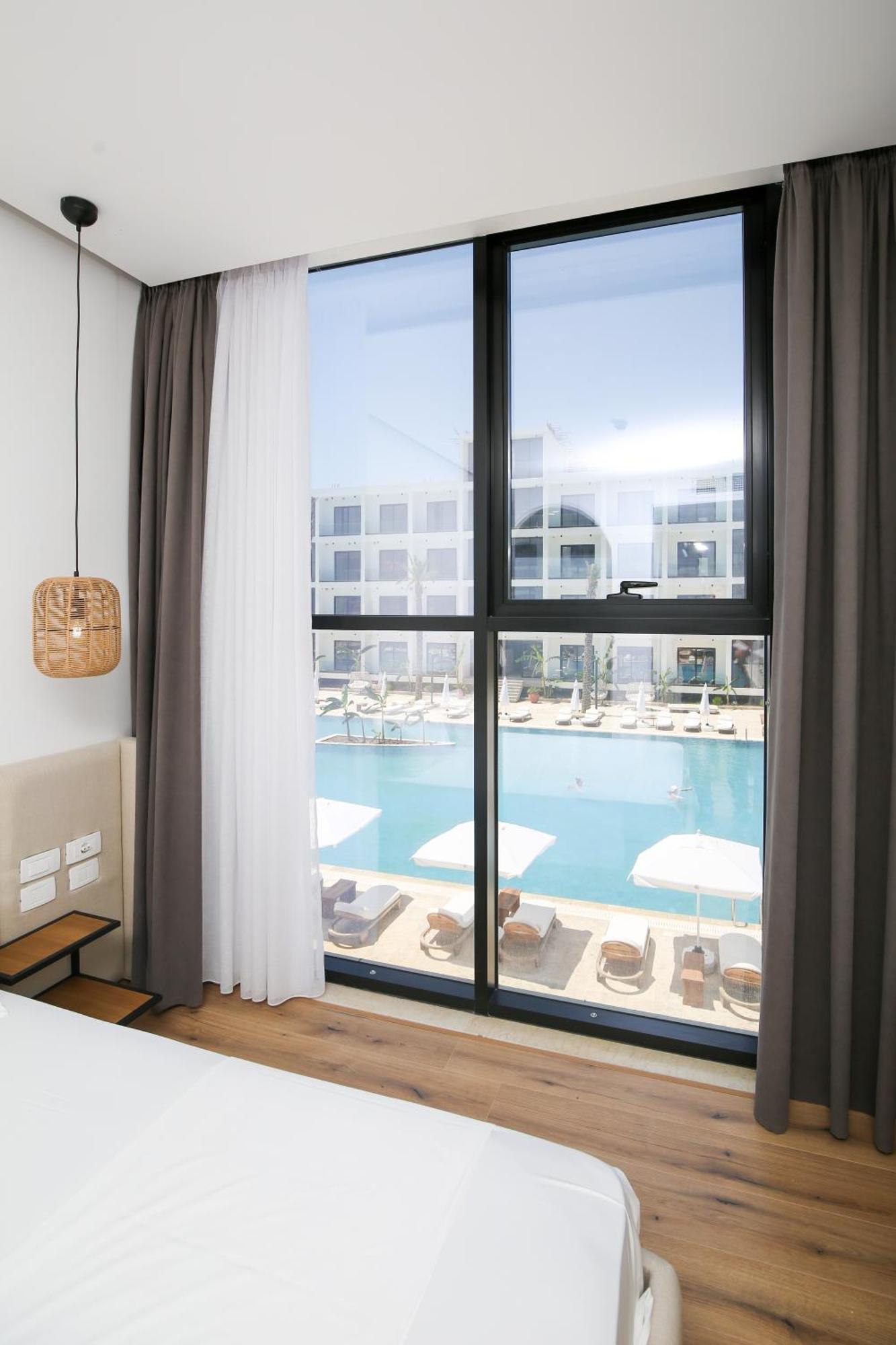 Oricon Coast Luxury Resort Орікум Екстер'єр фото